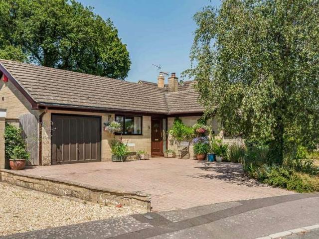 Bungalow for sale in Minety, Wiltshire