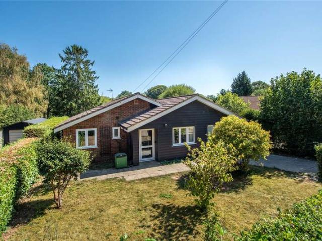 Bungalow for sale in Leigh, Pachesham Park