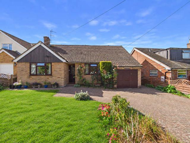 Bungalow for sale in Chinnor, South Oxfordshire