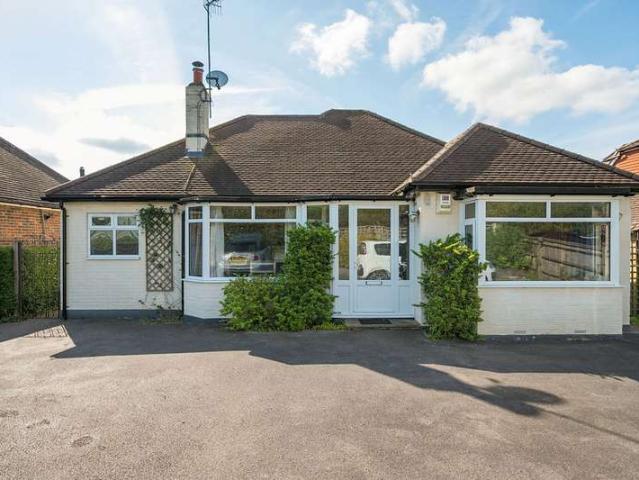 Bungalow for sale in New Chapel, Hillview