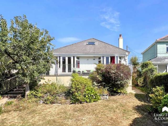Bungalow for sale in Mount Wise