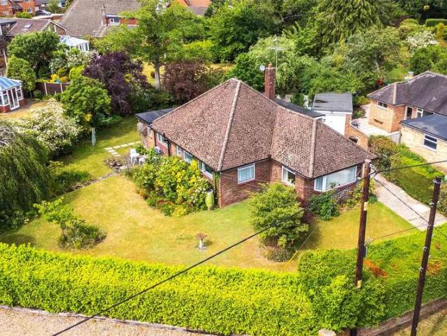 Bungalow for sale in Great Marlow, Buckinghamshire