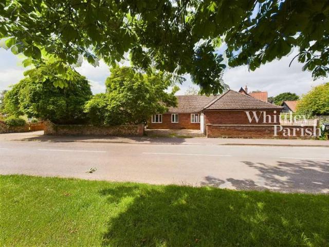 Bungalow for sale in Great Hockham, Breckland