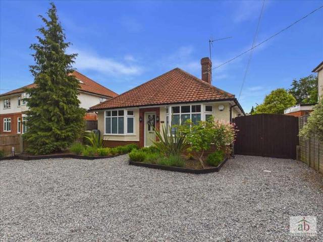 Bungalow for sale in Eastbridge, Suffolk