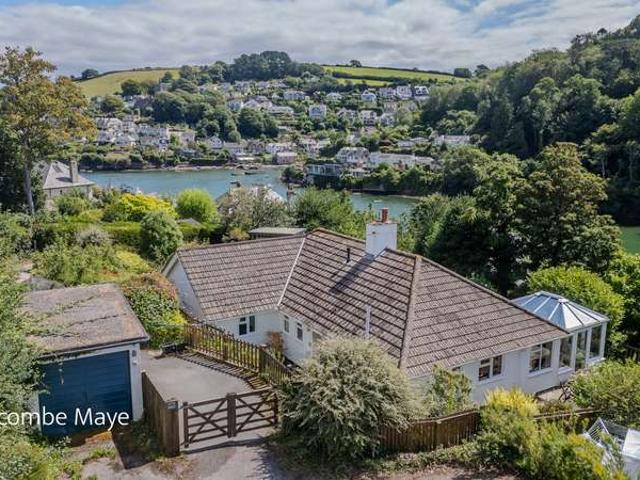 Bungalow for sale in Strode, Devon