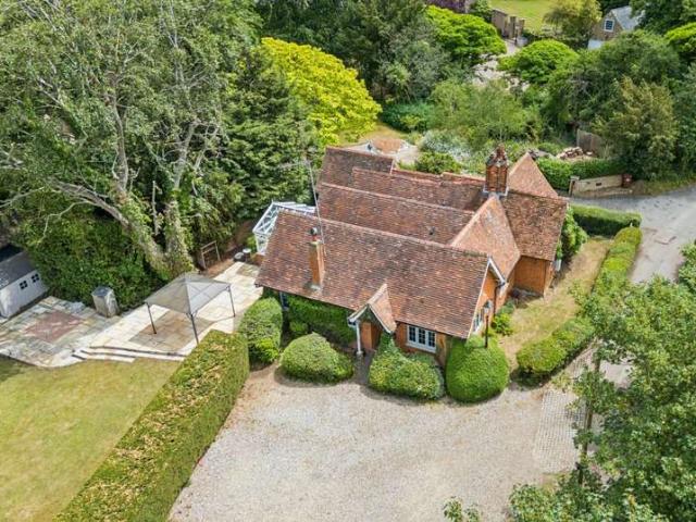 Bungalow for sale in Aston, Colliers End