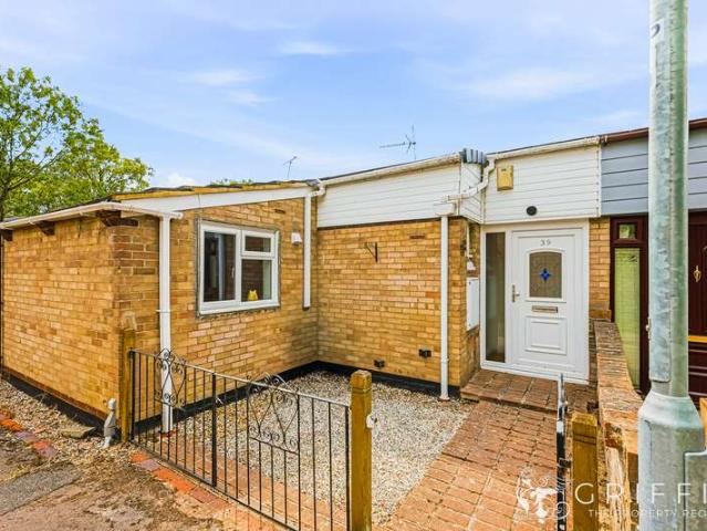 Bungalow for sale in Vange, Essex