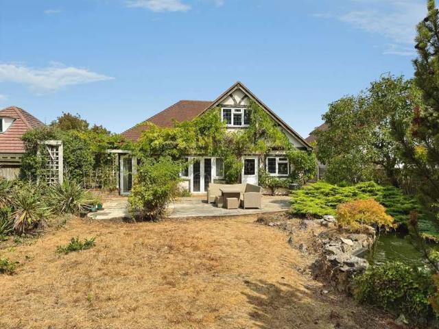 Bungalow for sale in Woodley