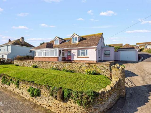 Bungalow for sale in Strode, Devon