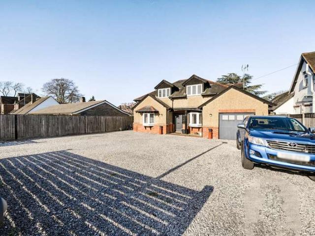 Bungalow for sale in Reading