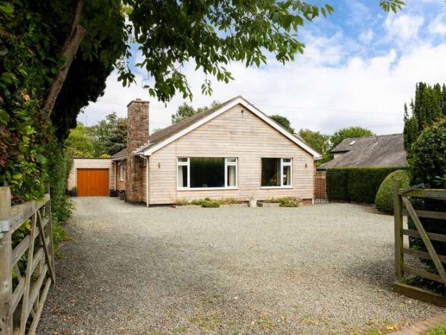Bungalow for sale in Barton In Fabis, East Midlands