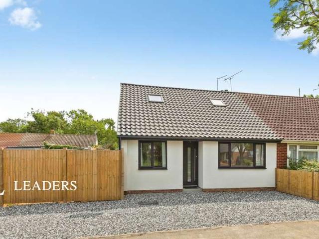 Bungalow for sale in Wick, Clapham