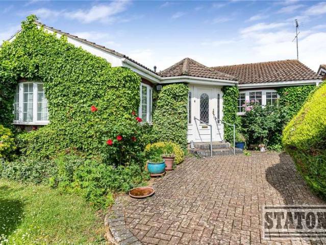 Bungalow for sale in Fretherne, Hertfordshire