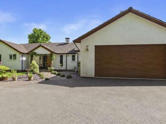 Bungalow for sale in West Hill, Budlake