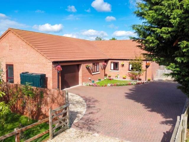 Bungalow for sale in Ingleby, Lincolnshire