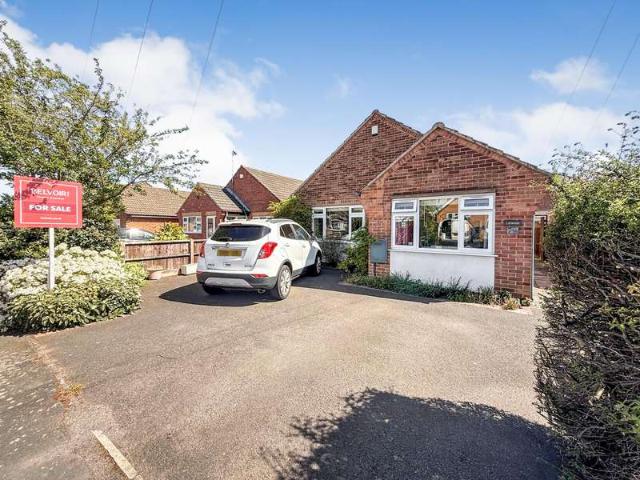 Bungalow for sale in Elmfield, Leicestershire