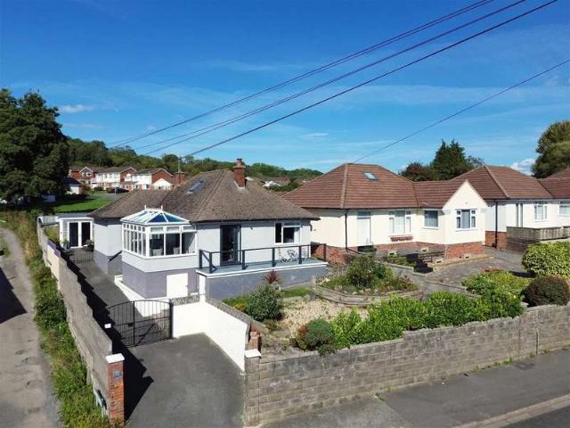 Bungalow for sale in Worle, Weston-super-mare