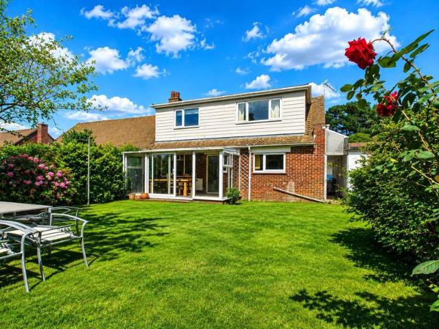 Bungalow for sale in Highcliffe