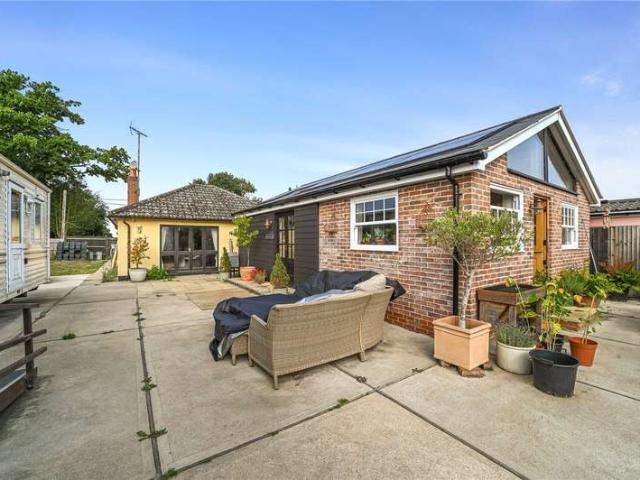 Bungalow for sale in Fordham Heath, Essex