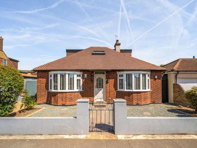 Bungalow for sale in Eastcote, Greater London