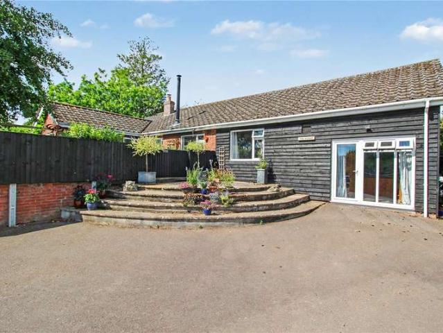 Bungalow for sale in Bedingfield, Suffolk