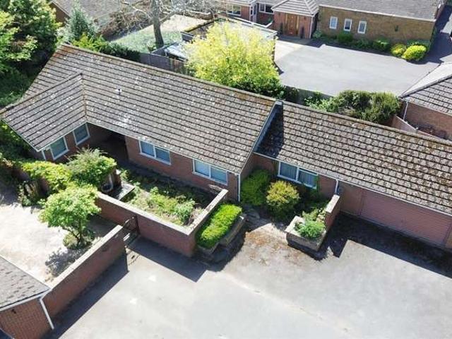 Bungalow for sale in New Bilton, Warwickshire