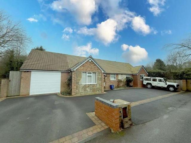 Bungalow for sale in Balsall, West Midlands