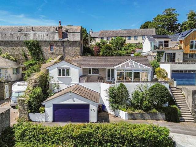 Bungalow for sale in Strode, Devon