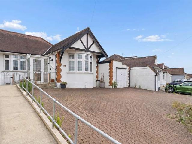 Bungalow for sale in Collier Row, Greater London