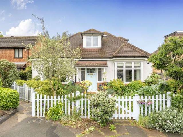 Bungalow for sale in London Borough of Barnet, Greater London