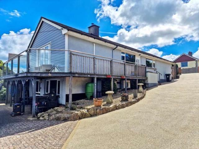 Bungalow for sale in Mawnan, Maenporth