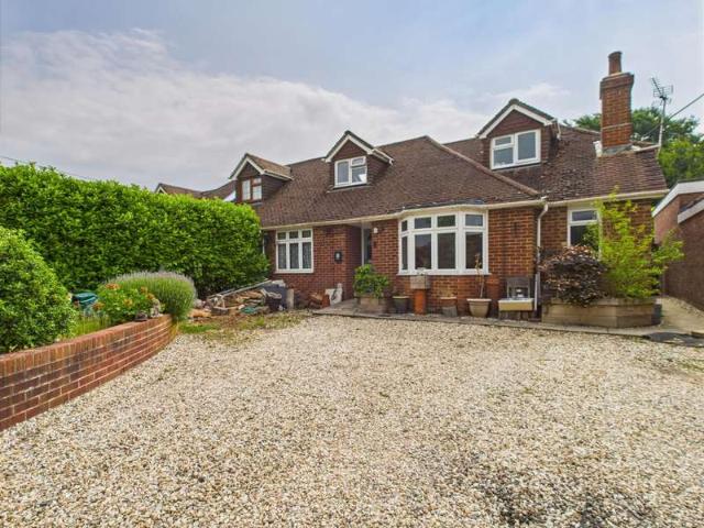 Bungalow for sale in Buckskin, Priest Down