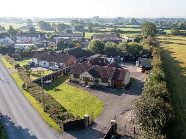 Bungalow for sale in East Huntspill, Somerset