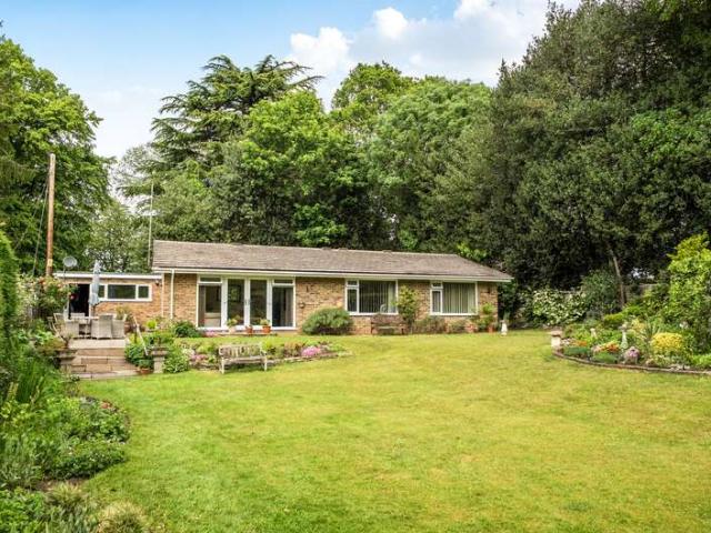 Bungalow for sale in Finchampstead