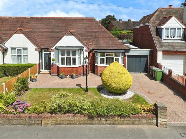 Bungalow for sale in Bloxwich, West Midlands
