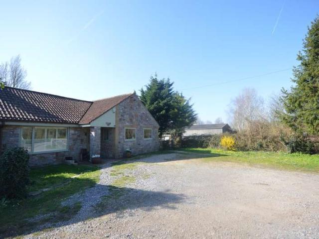 Bungalow for sale in Axbridge, Somerset