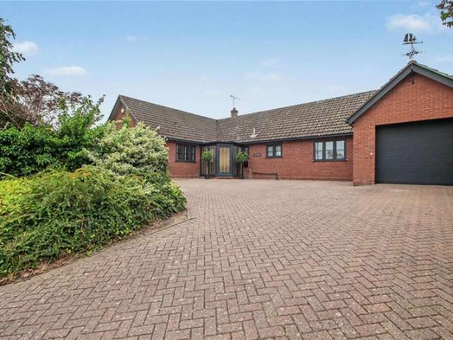 Bungalow for sale in Woodton, South Norfolk