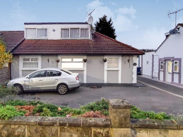 Apartment for rent in London Borough of Ealing, Park Royal