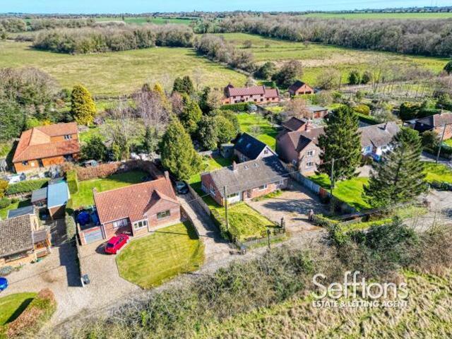 Bungalow for sale in Comers, Norfolk