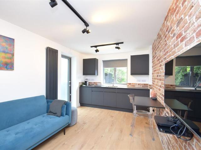 House for rent in Pinner, Greater London