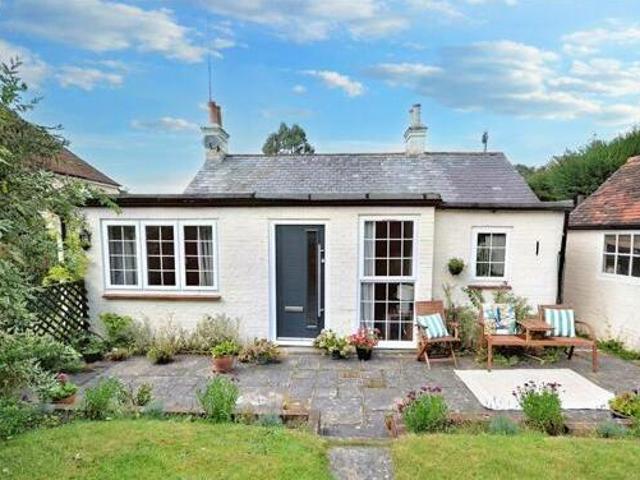 House for rent in Wrecclesham, Fole