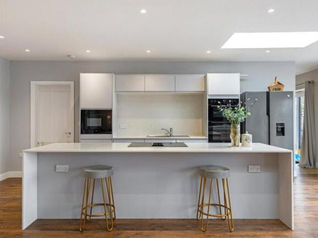 Bungalow for rent in St Albans, Five Acres