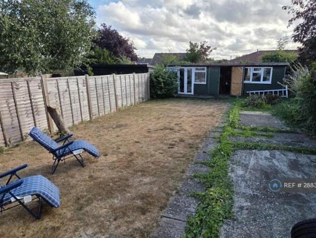 Bungalow for rent in Midway, Kent