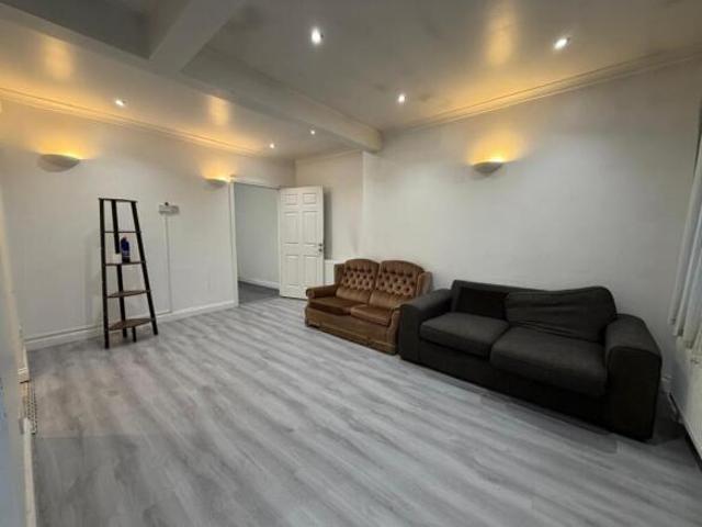 Bungalow for rent in Northampton, West Northamptonshire