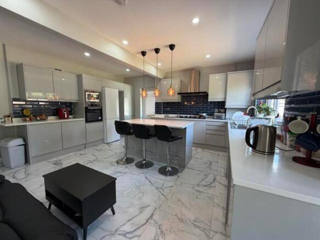 Bungalow for rent in West Midlands