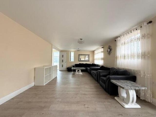 Bungalow for rent in Milton Keynes