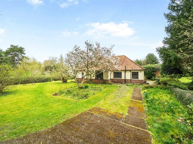 Bungalow for sale in Greater London