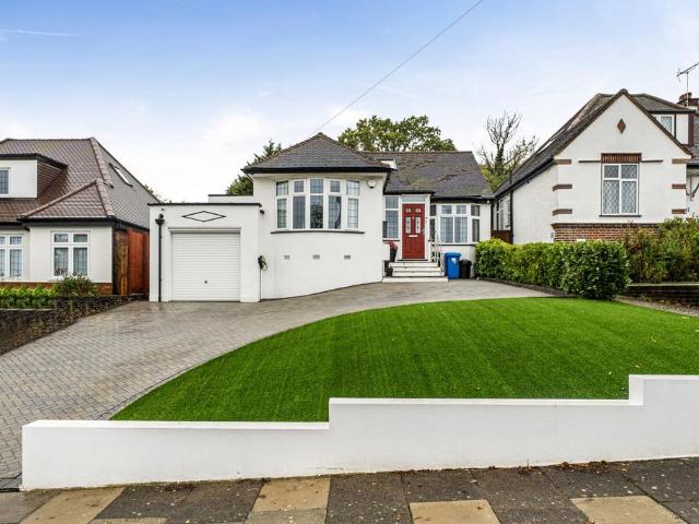 Bungalow for sale in London Borough of Hillingdon, Greater London