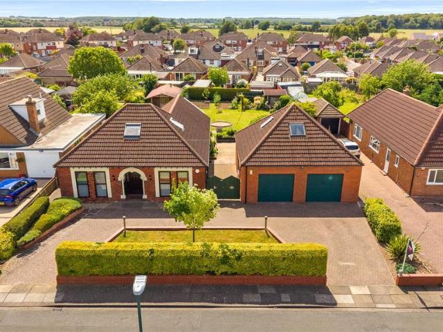 Bungalow for sale in Waltham, North East Lincolnshire