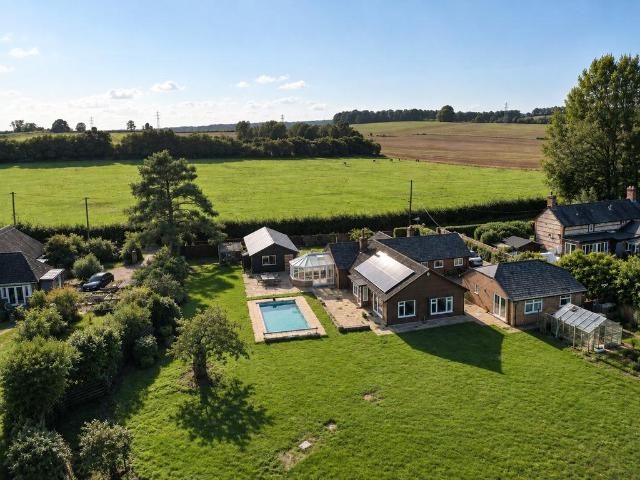 Bungalow for sale in Damerham, Ashurst Bridge